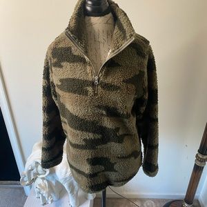 Camouflage soft fleece pullover Brand new.